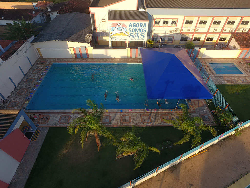 Piscina Semi-olímpica
